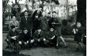 1959 - Grupo en el jardn
